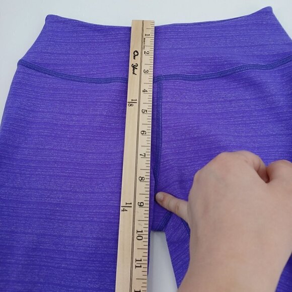 Beyond Yoga Stripe Capri Legging In Vivid Violet Women's S Activewear Athleisure - Picture 7 of 8